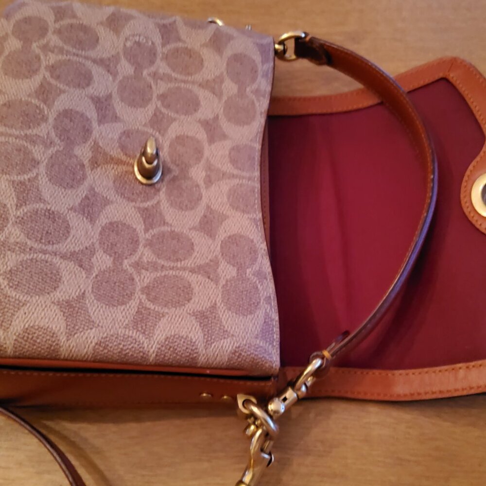 Coach Cassie 19 in Signature Canvas 89089 - Picture 10 of 12